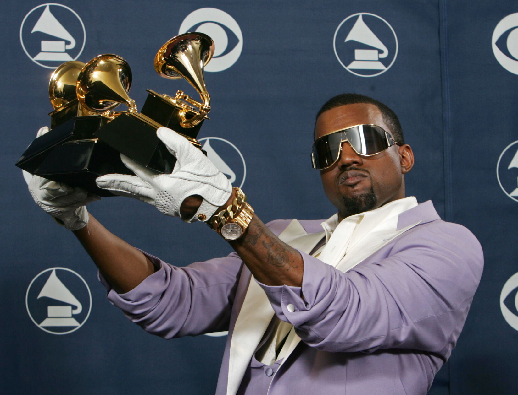 2006: GRAMMYS BACKSTAGE